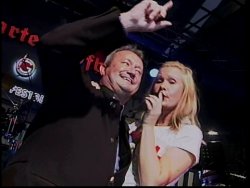 Video-Vertrieb, Nonnenmacher, Weidenweg 4, 71554 Weissach im Tal, Telefon 07191 / 310356, video, claudia, bernd, videovertrieb, hochzeit, schmalfilm, dvd, chronik, event, gro�bild, werbung, werbespot, kinder, geschenk, film, computer, internet, fernsehen, familie, beratung, preiswert, technik, musik, aktuell, verein, cd, dat, mp3