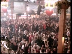 Video-Vertrieb, Nonnenmacher, Weidenweg 4, 71554 Weissach im Tal, Telefon 07191 / 310356, video, claudia, bernd, videovertrieb, hochzeit, schmalfilm, dvd, chronik, event, gro�bild, werbung, werbespot, kinder, geschenk, film, computer, internet, fernsehen, familie, beratung, preiswert, technik, musik, aktuell, verein, cd, dat, mp3